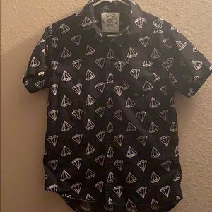 Black and white button up shirt